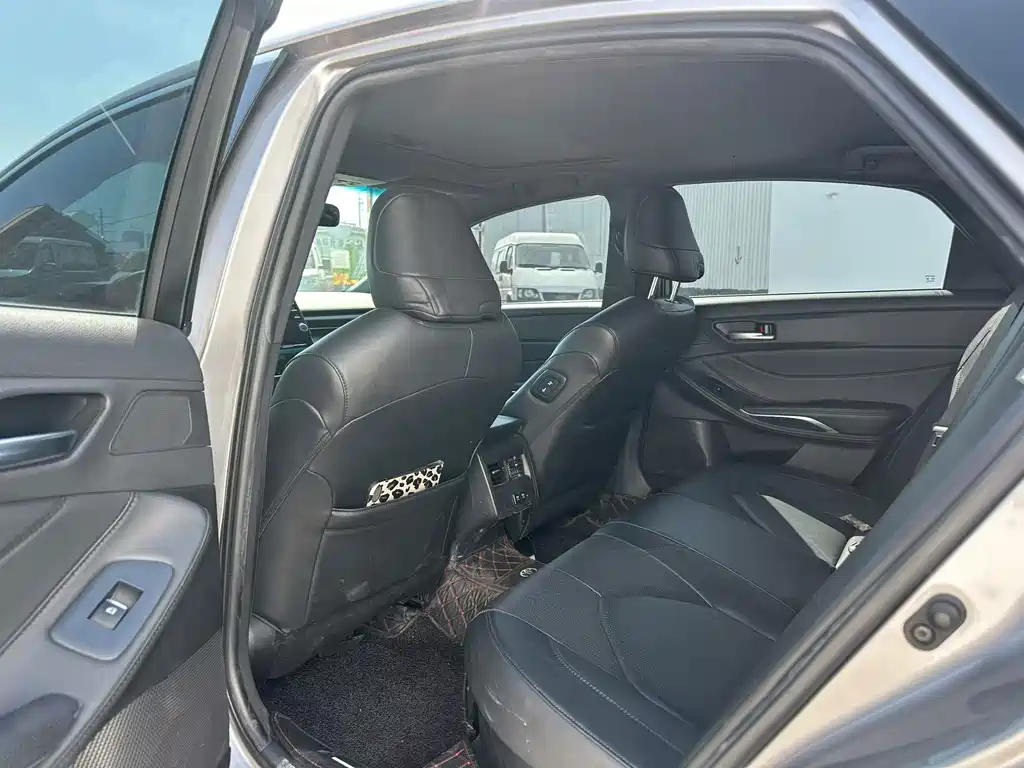 Toyota Avalon — миниатюра 6