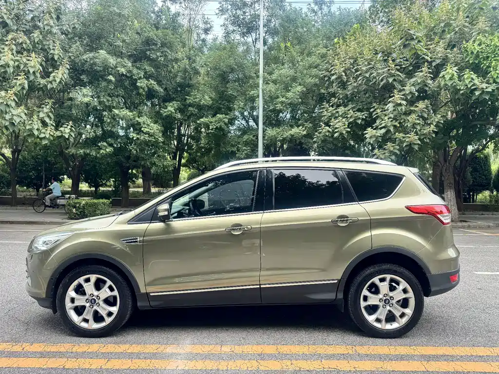 Ford Kuga — миниатюра 4