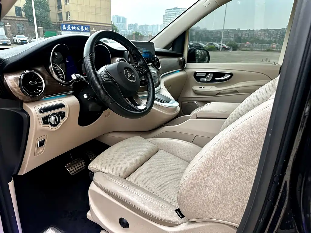 Mercedes-Benz V-Class V 2022 V 260 Luxury