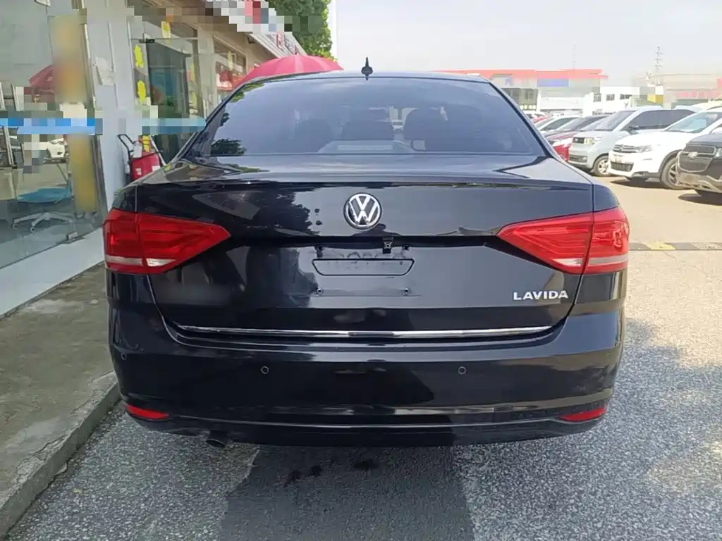 Volkswagen Lavida — миниатюра 6