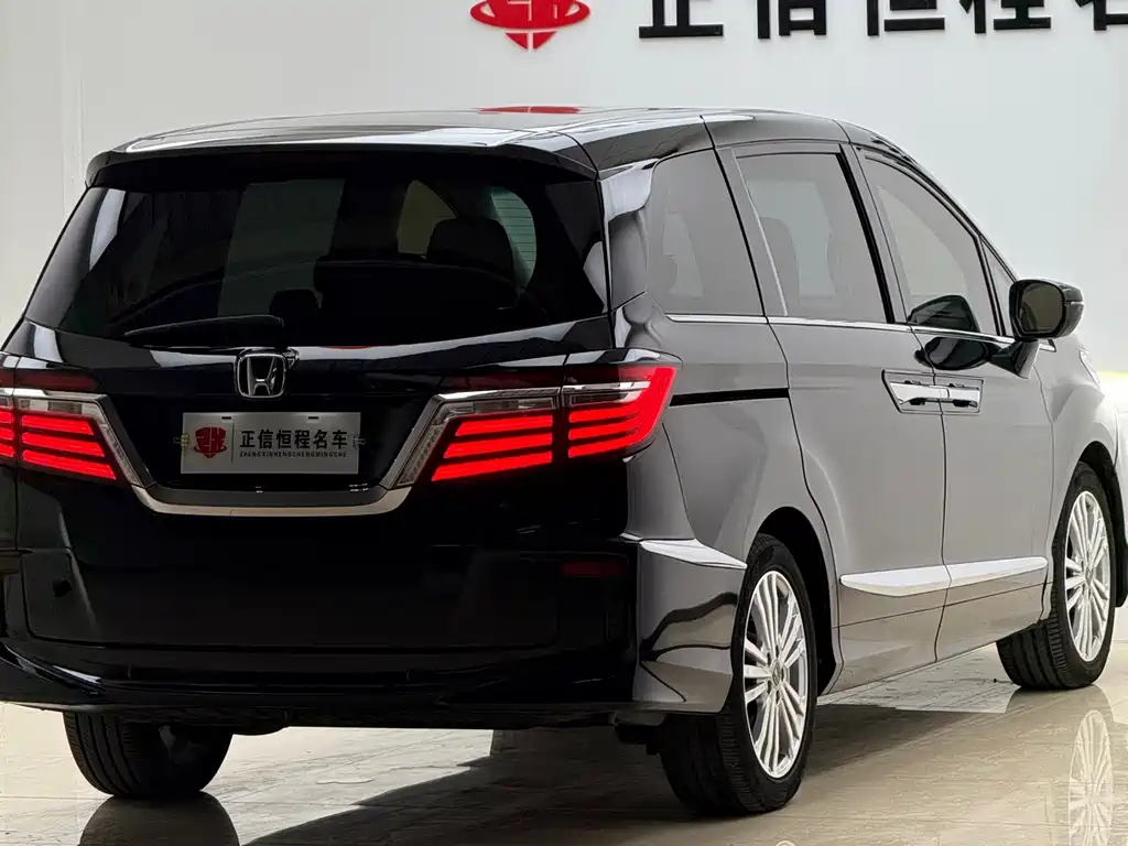 Honda Elysion — миниатюра 31