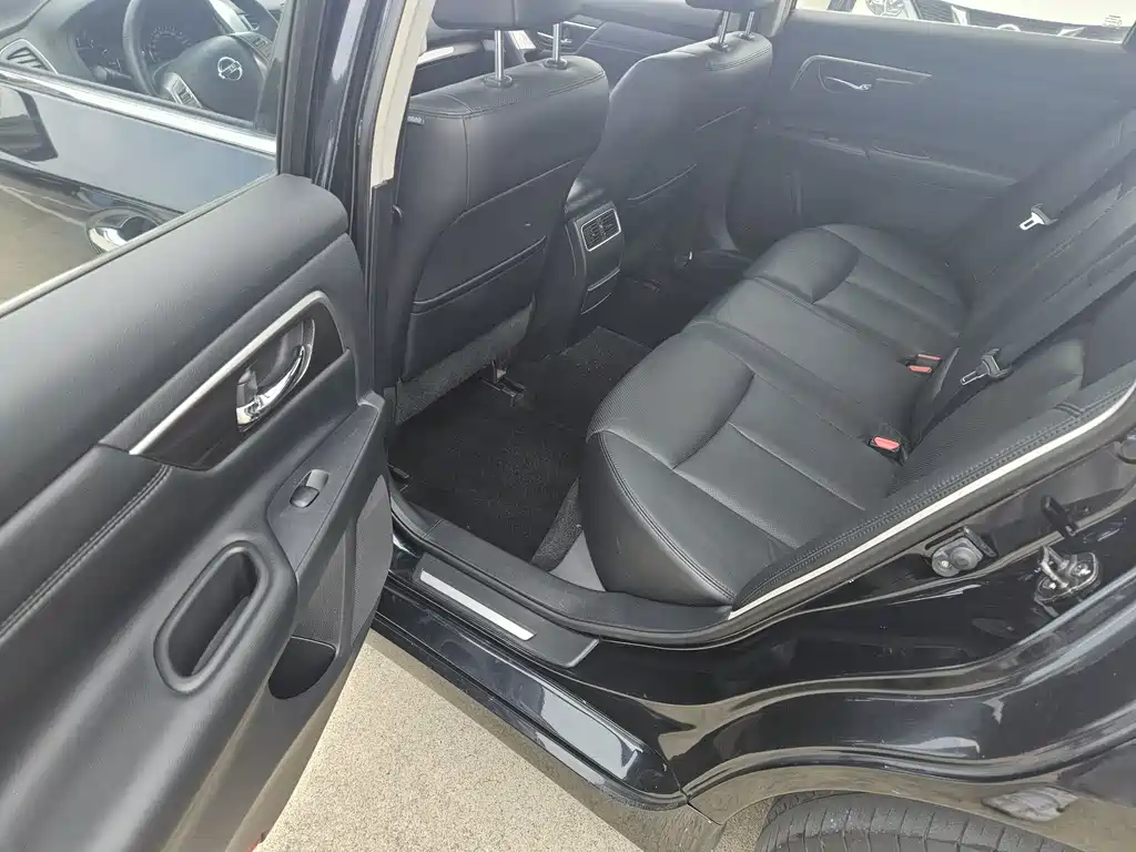 Nissan Teana — миниатюра 9