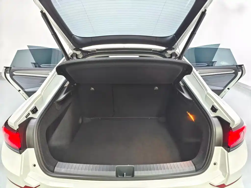 Volkswagen Lamando — миниатюра 21