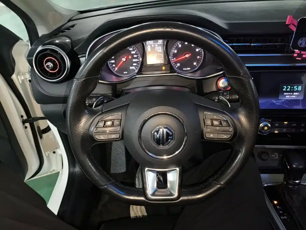 MG MG6 — миниатюра 11