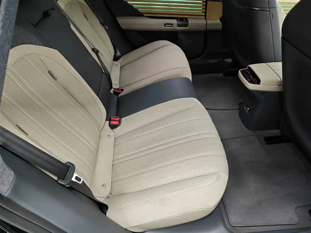 Ауди Ауди. Audi E5 Sportback — миниатюра 13