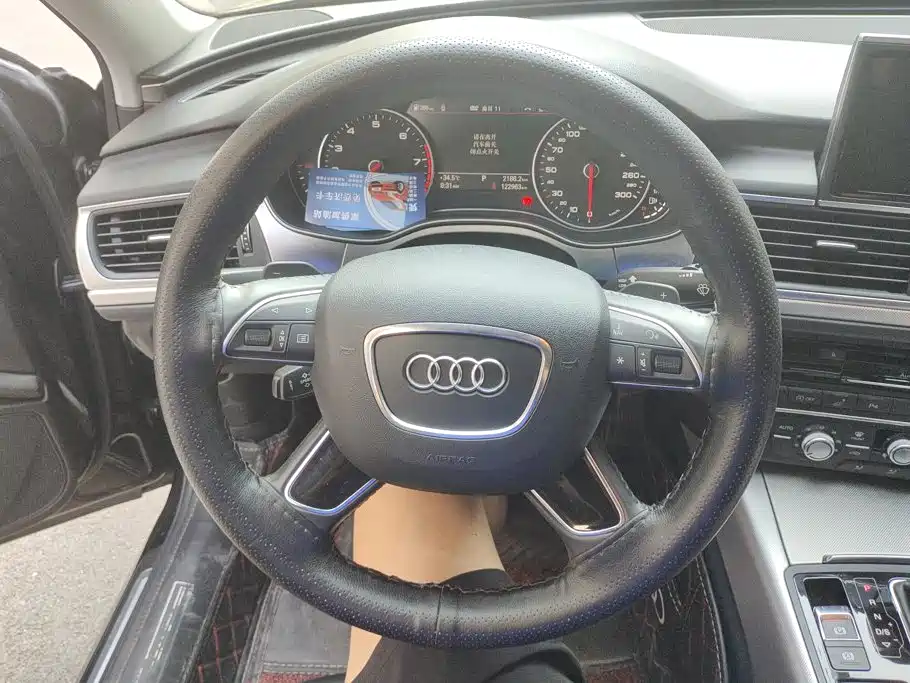 Audi A6L — миниатюра 15