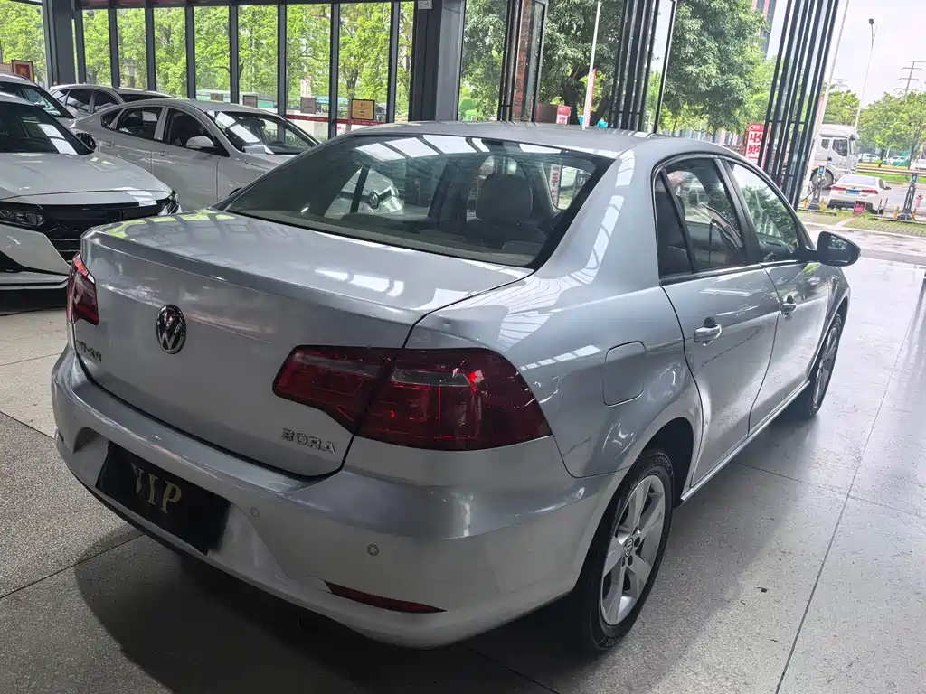 Volkswagen Bora 1.6L Auto Comfort Type, фото 4