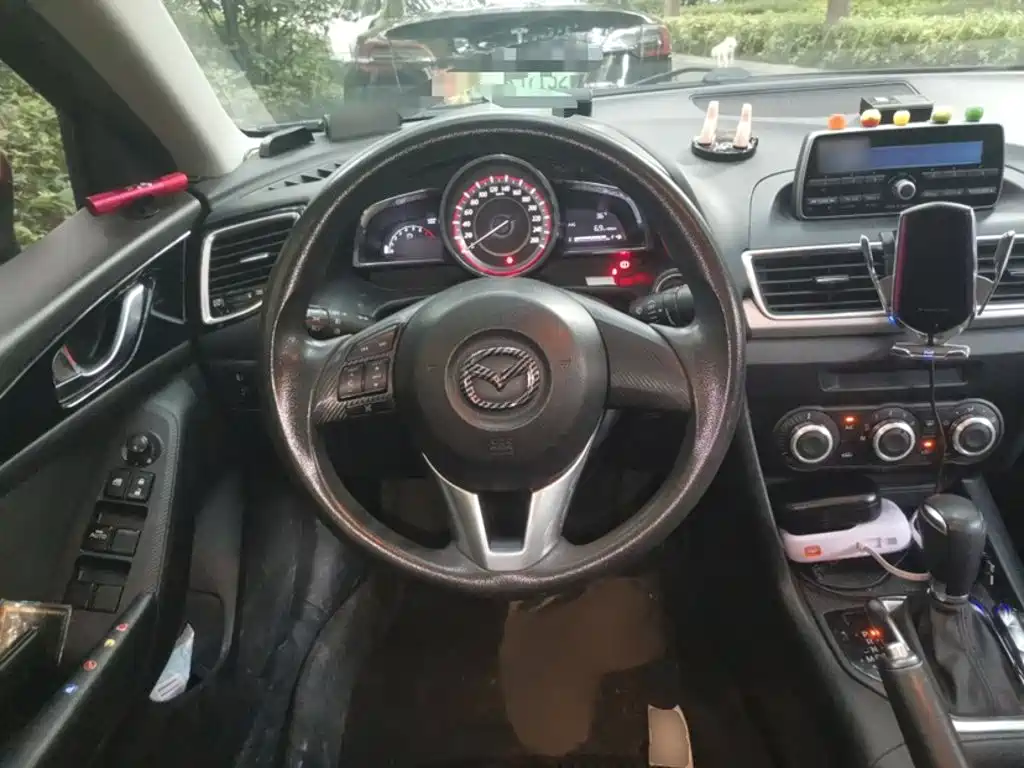 Mazda 3 Axela — миниатюра 14