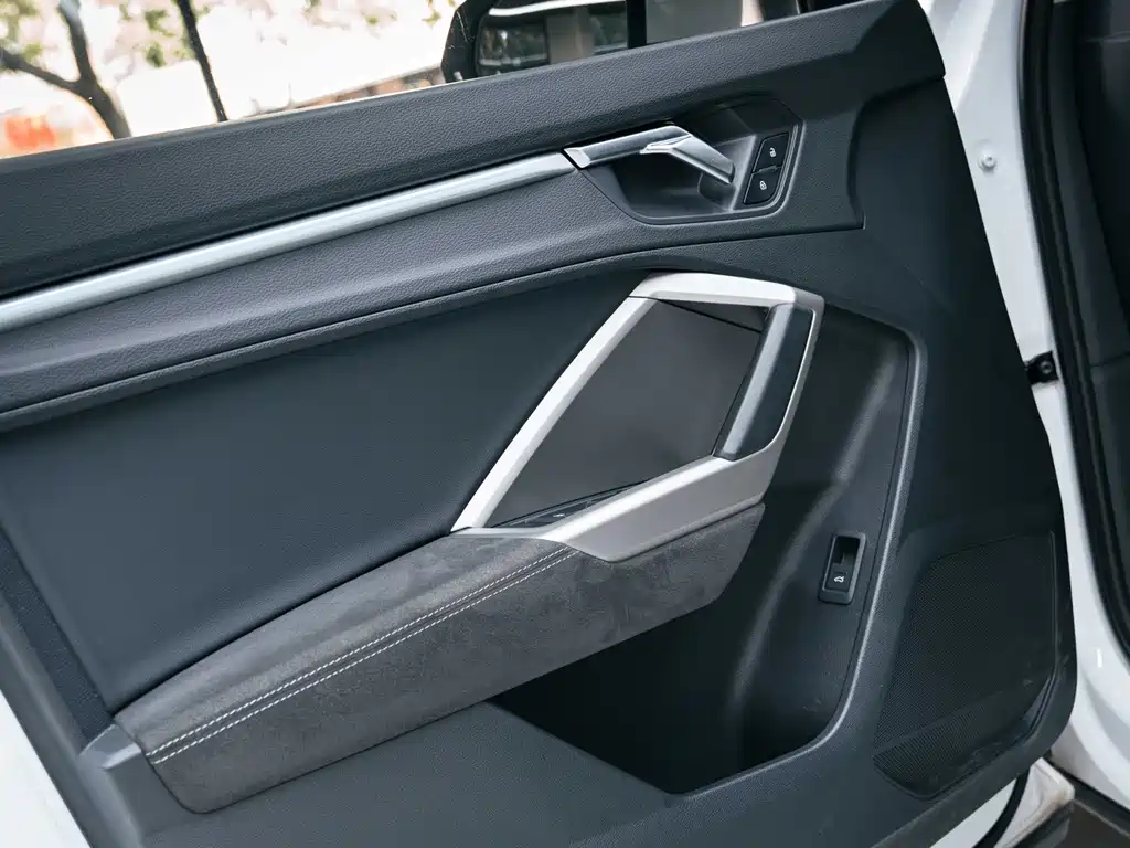 Audi Q3 — миниатюра 15