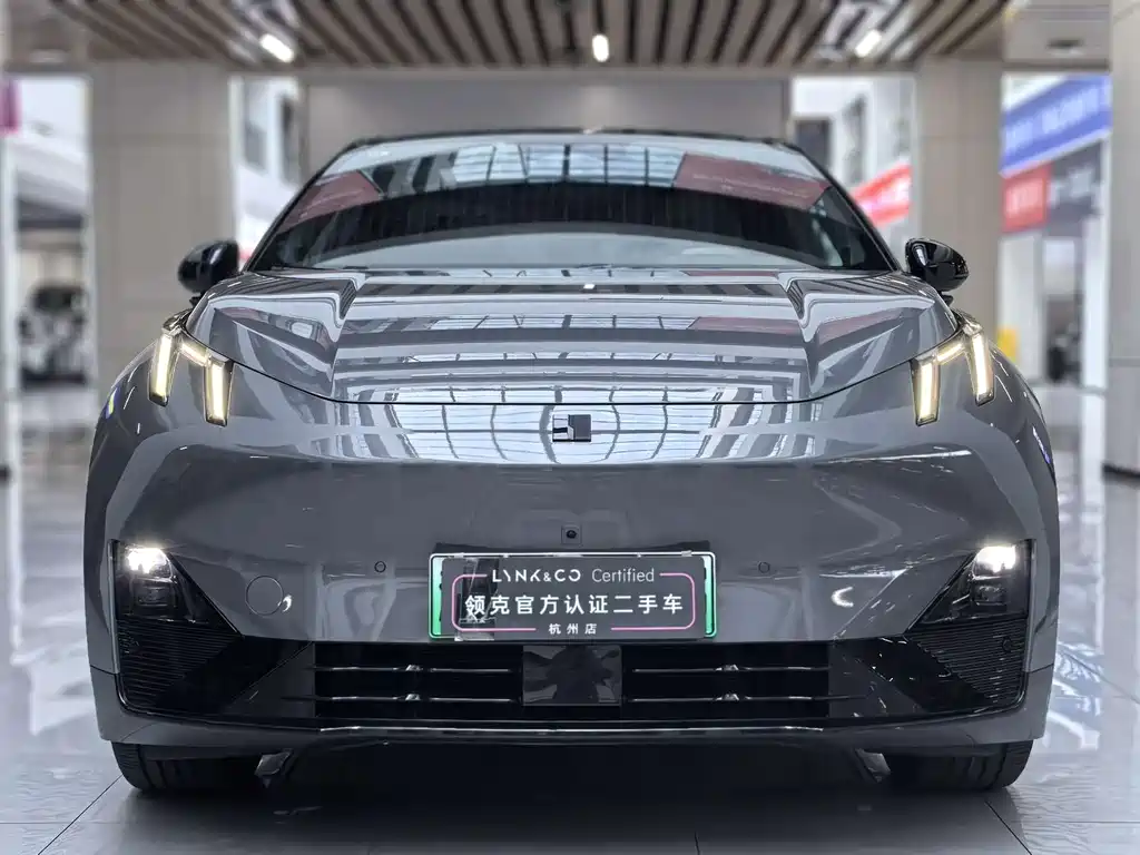 Lynk & Co 20 — миниатюра 2