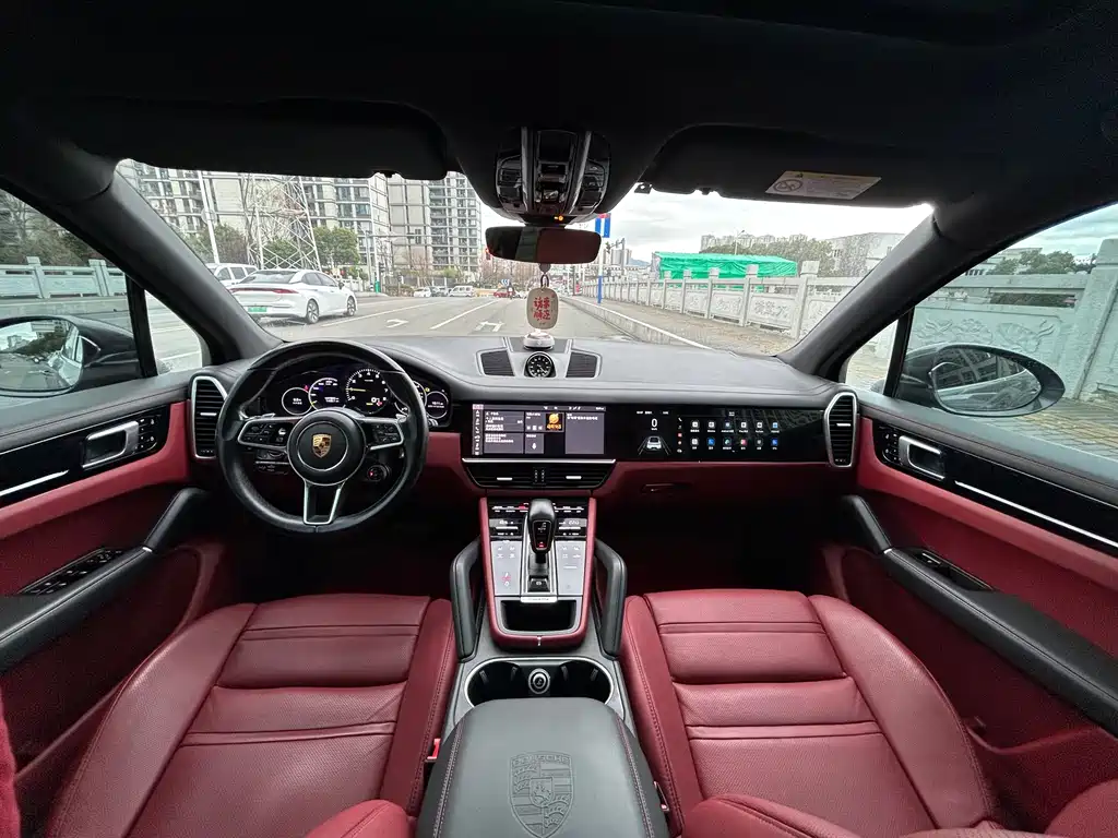 PORSCHE CAYENNE NEW ENERGY