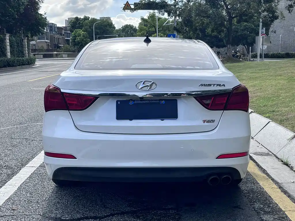 Hyundai Mistra — миниатюра 5