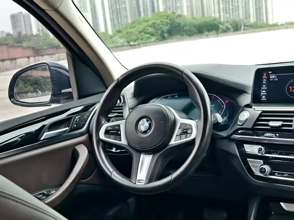 BMW X3 — миниатюра 11