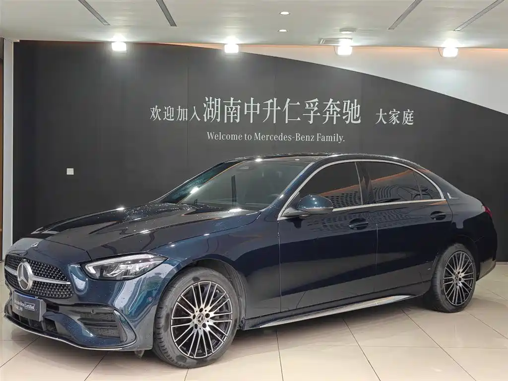 Mercedes-Benz C-Class 2024