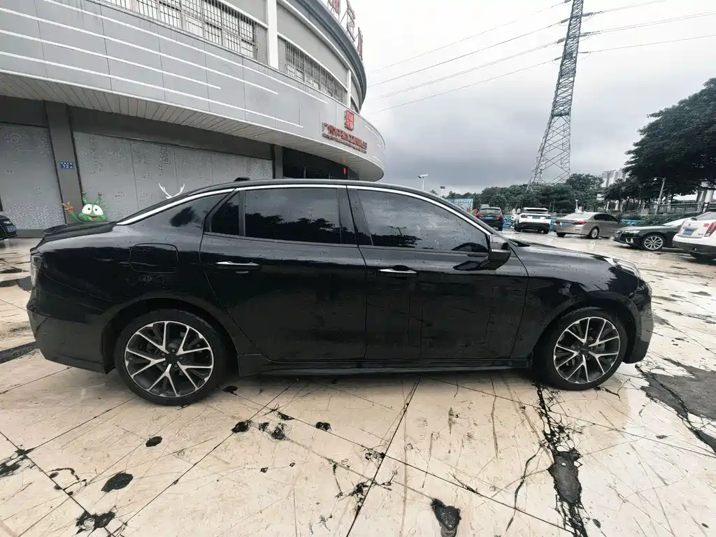Lynk & Co 03 2020 1.5T PHEV Pro