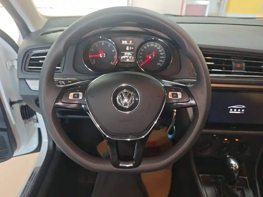Volkswagen Lavida — миниатюра 11