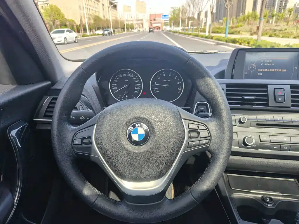 BMW 1 Series (Import) — миниатюра 9