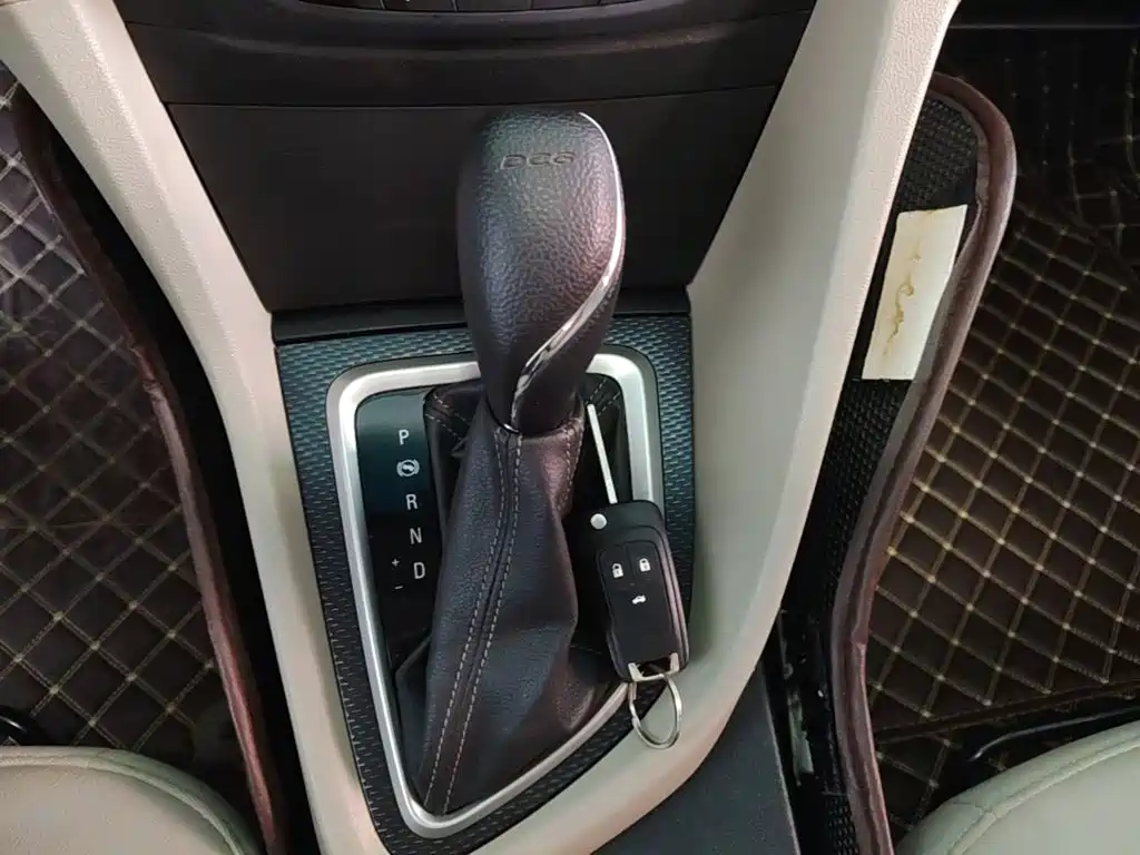 Buick Excelle — миниатюра 14