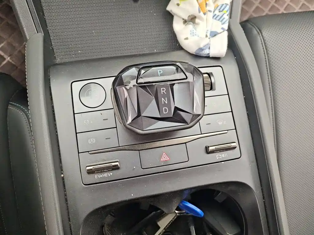 BYD Qin L — миниатюра 10