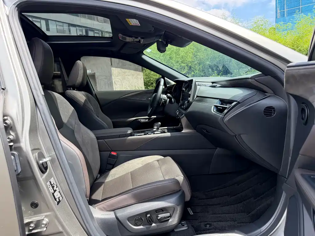 Lexus RX New Energy — миниатюра 10