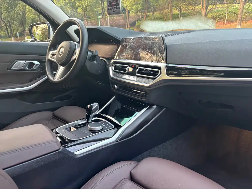 BMW 3 Series — миниатюра 14