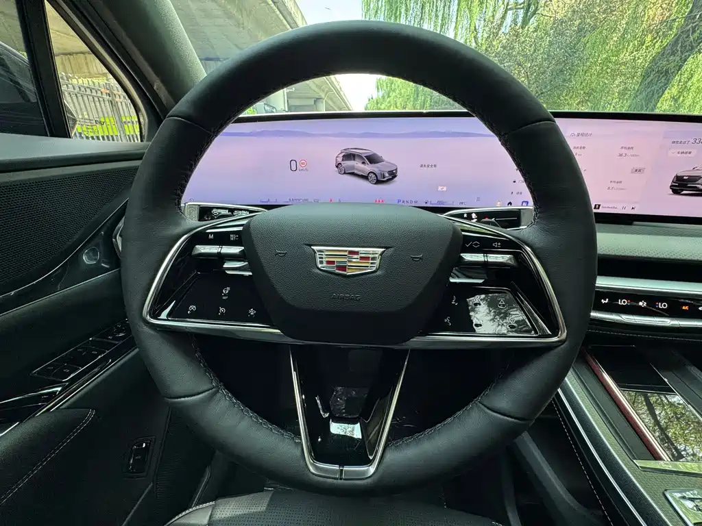 Cadillac XT5 — миниатюра 13