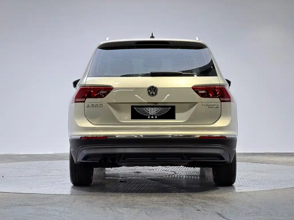Volkswagen Tiguan L — миниатюра 4