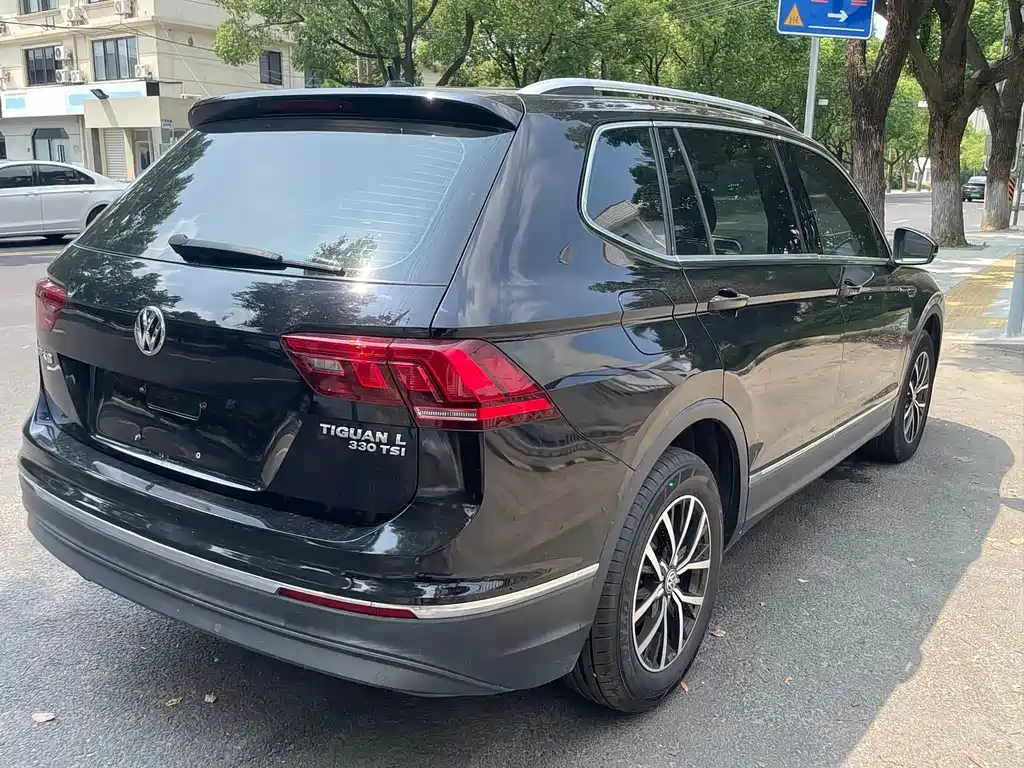 Volkswagen Tiguan L — миниатюра 8