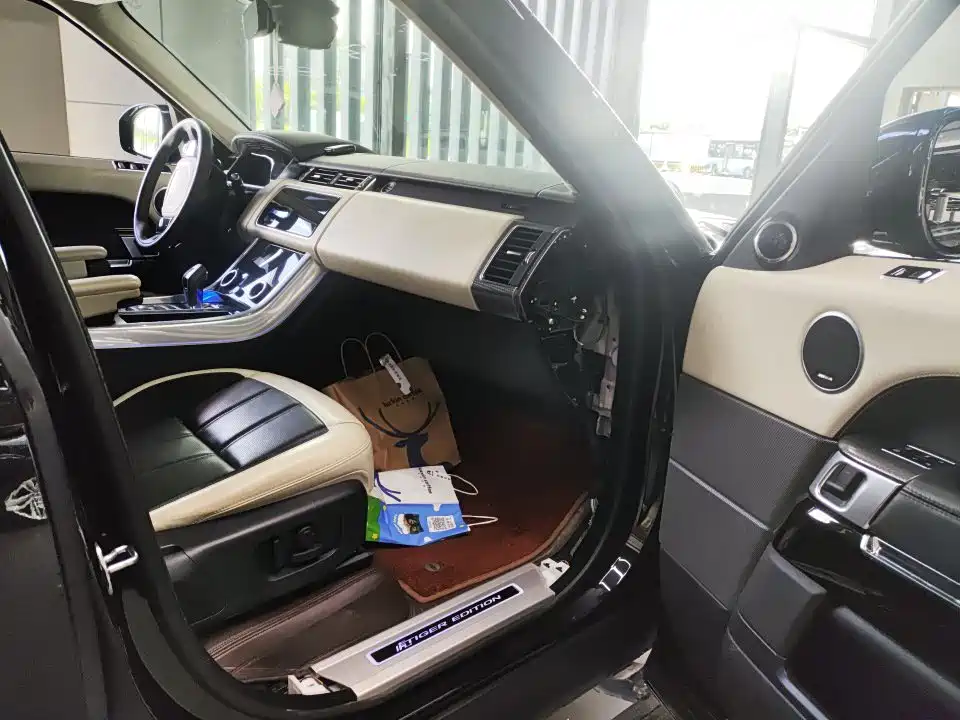 Land Rover Sport — миниатюра 13