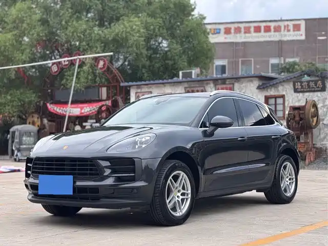 2020 Porsche Macan