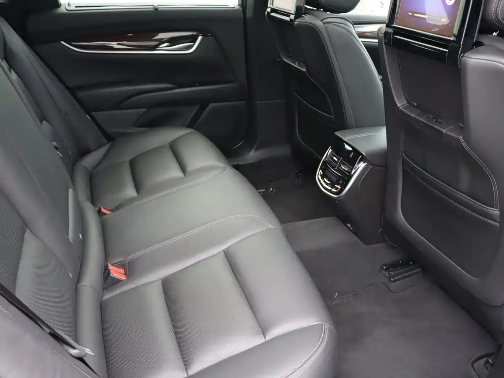 Cadillac XTS — миниатюра 12