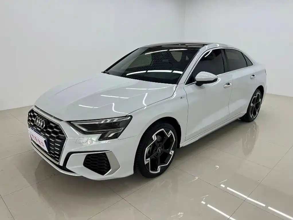 奥迪A3 2023款 改款 A3L Limousine 35 TFSI 时尚运动型 2023
