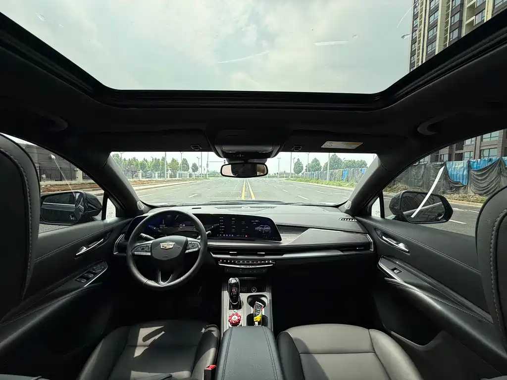Cadillac XT4 2024 28T Luxury