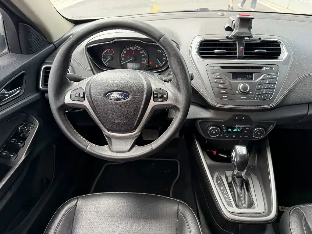 Ford Escort — миниатюра 9