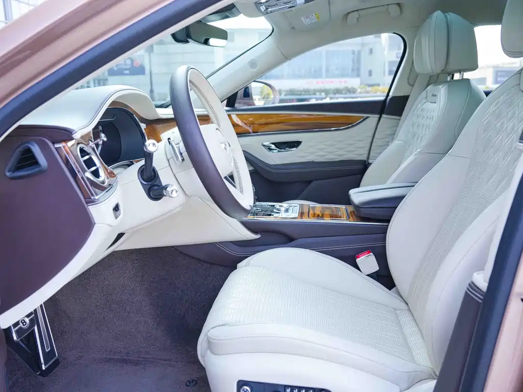 Bentley Flying Spur 2023 4.0T V8