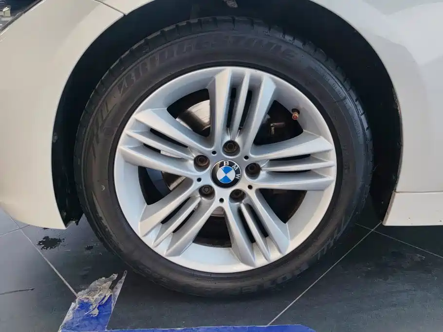 BMW 3 Series — миниатюра 6
