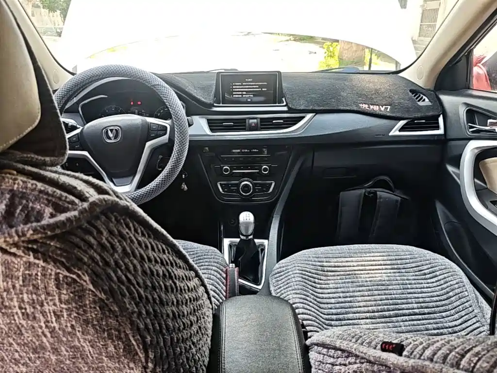 Changan V7 — миниатюра 10