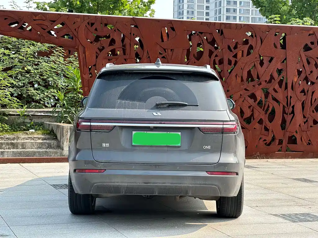 Li Auto ONE 2021 6 мест