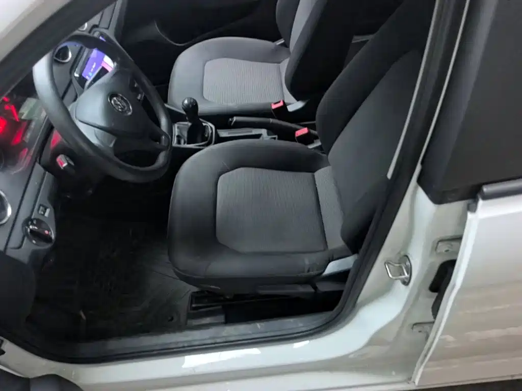 Volkswagen Jetta — миниатюра 15