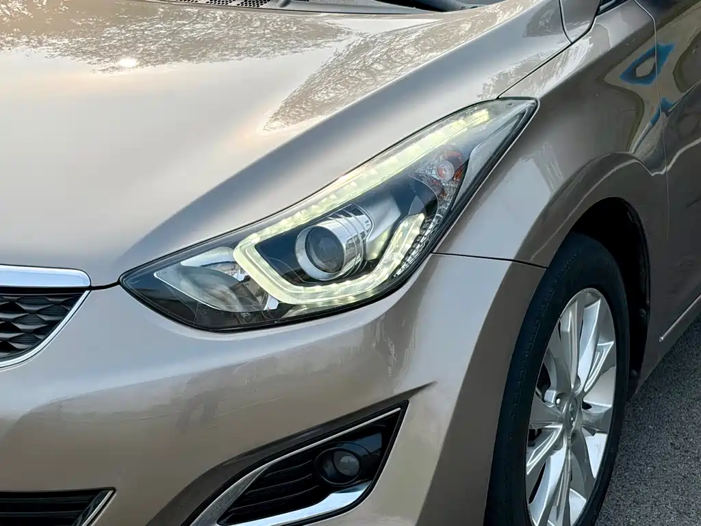Hyundai Elantra Langdong — миниатюра 3