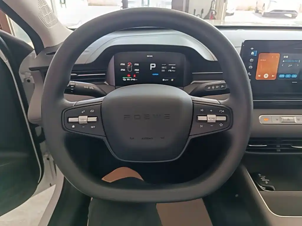 Roewe D6 — миниатюра 11