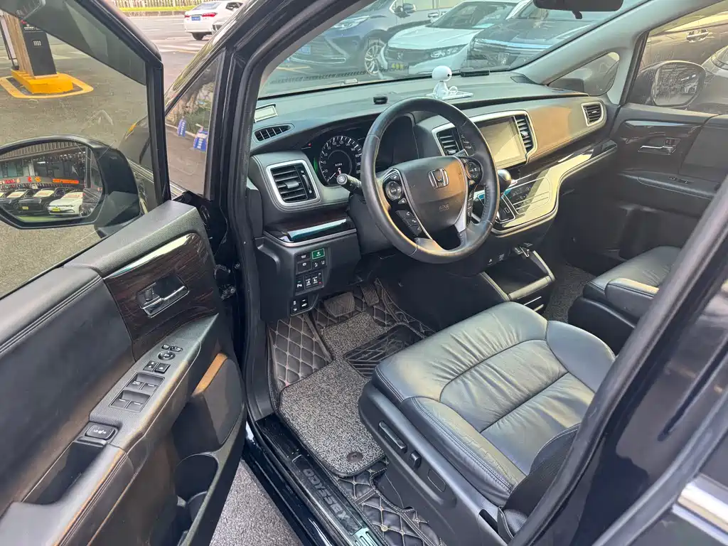 Honda Odyssey — миниатюра 8