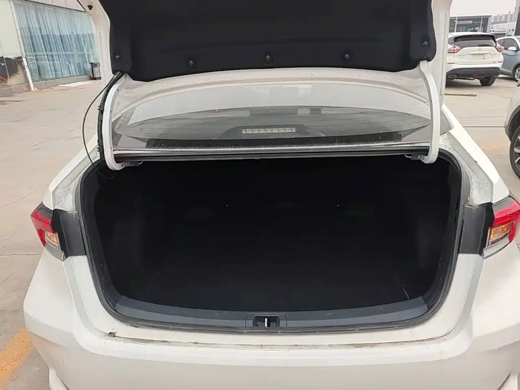 Toyota Corolla — миниатюра 15