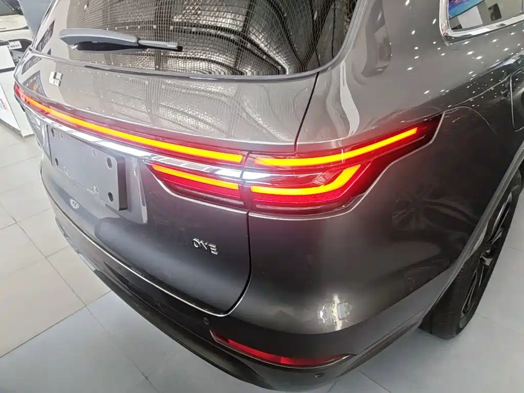 Li Auto Li ONE — миниатюра 8
