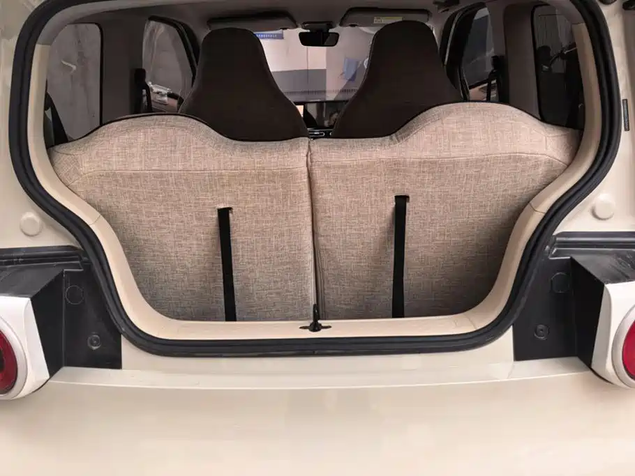 Wuling MINIEV — миниатюра 4