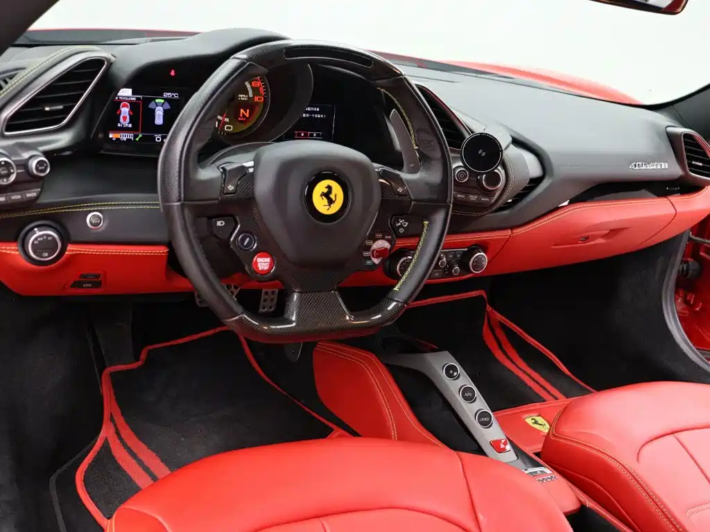 Ferrari 488 — миниатюра 6