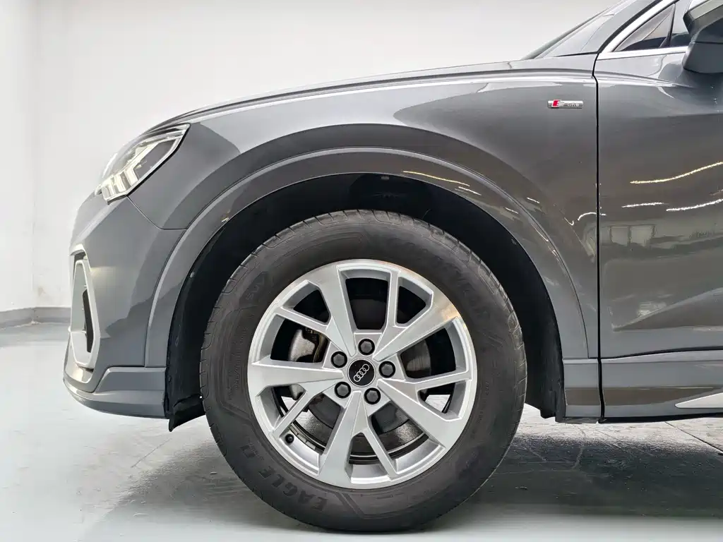 Audi Q3 Sportback — миниатюра 8