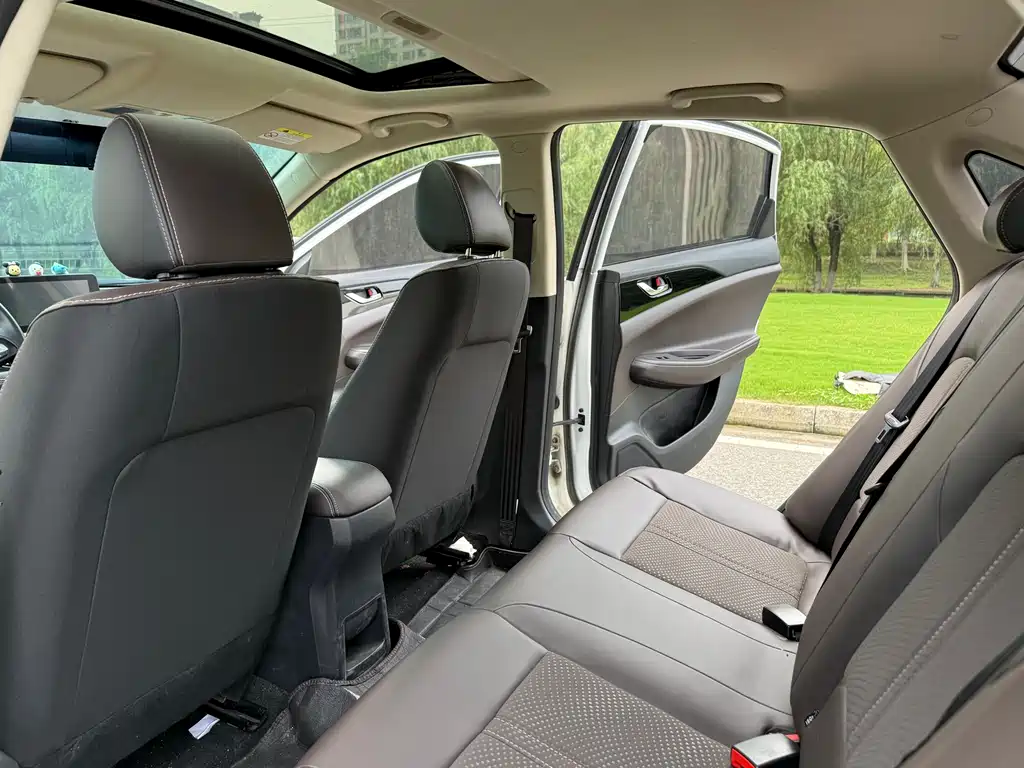 Changan EadoDT DT 2019 1.6L AT Enjoy VI