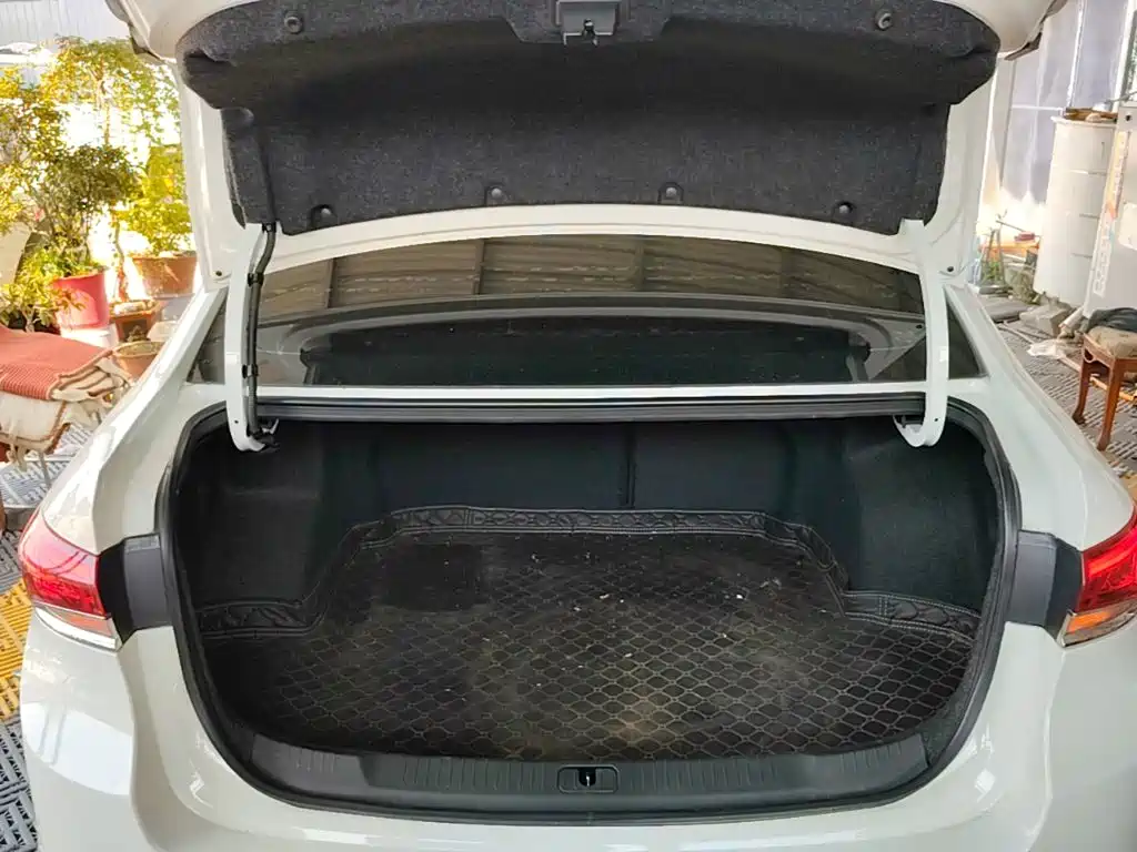 Buick Excelle — миниатюра 19