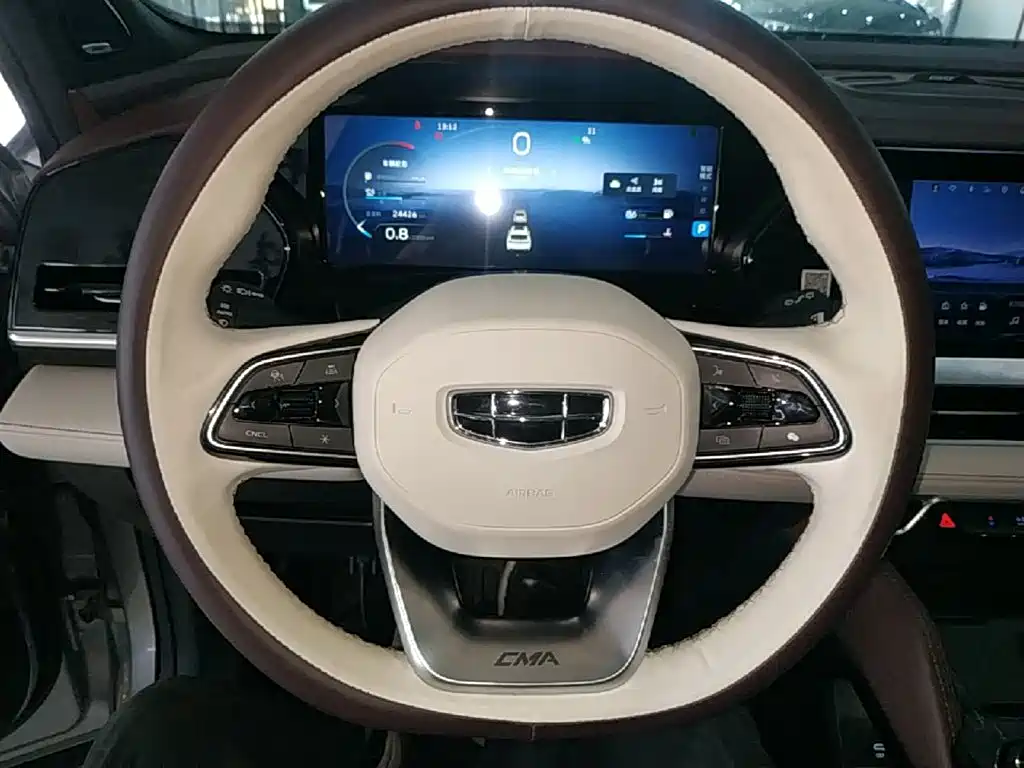 Geely Xingyue L — миниатюра 11